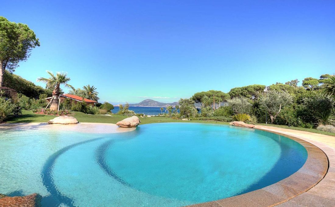 For sale villas located in Italy!
